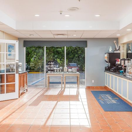Hutchinson Island Hotel Fort Pierce Exterior photo