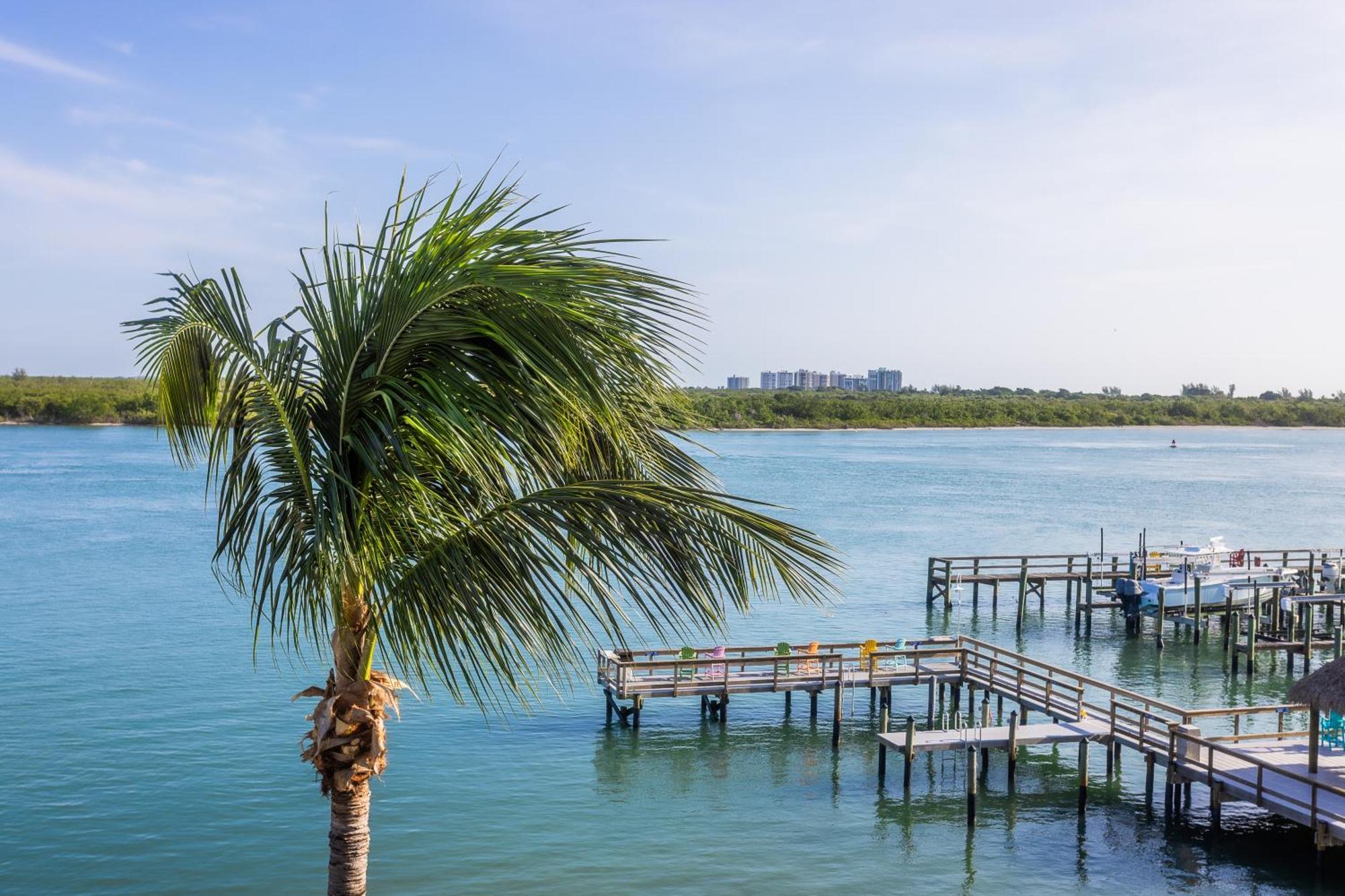 Hutchinson Island Hotel Fort Pierce Exterior photo
